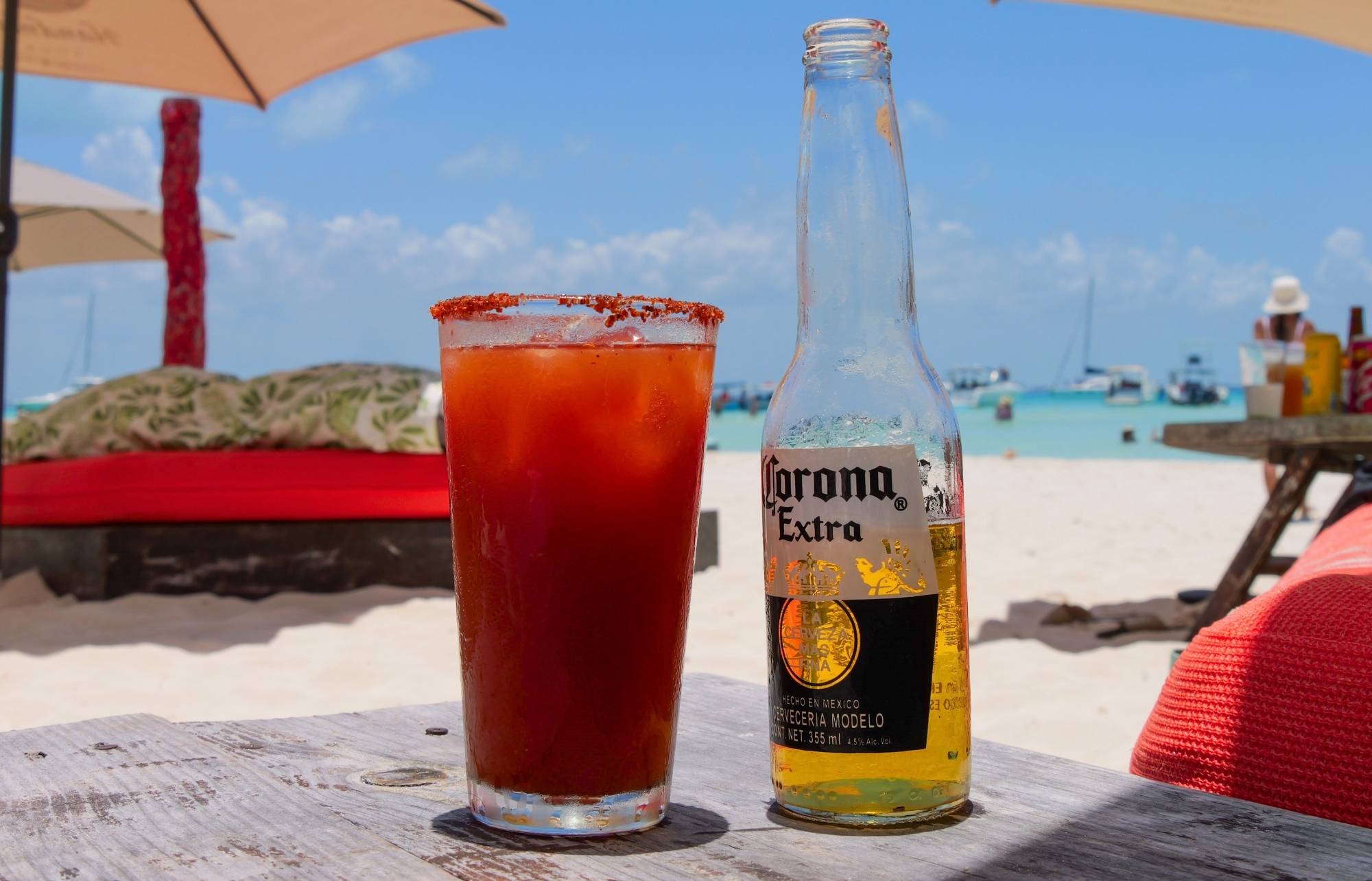 Déjeuner sur la plage d'Isla Mujeres