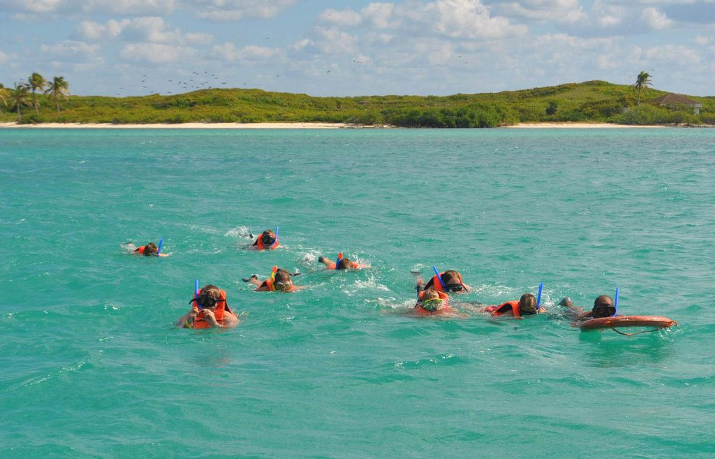 snorkeling isla contoy