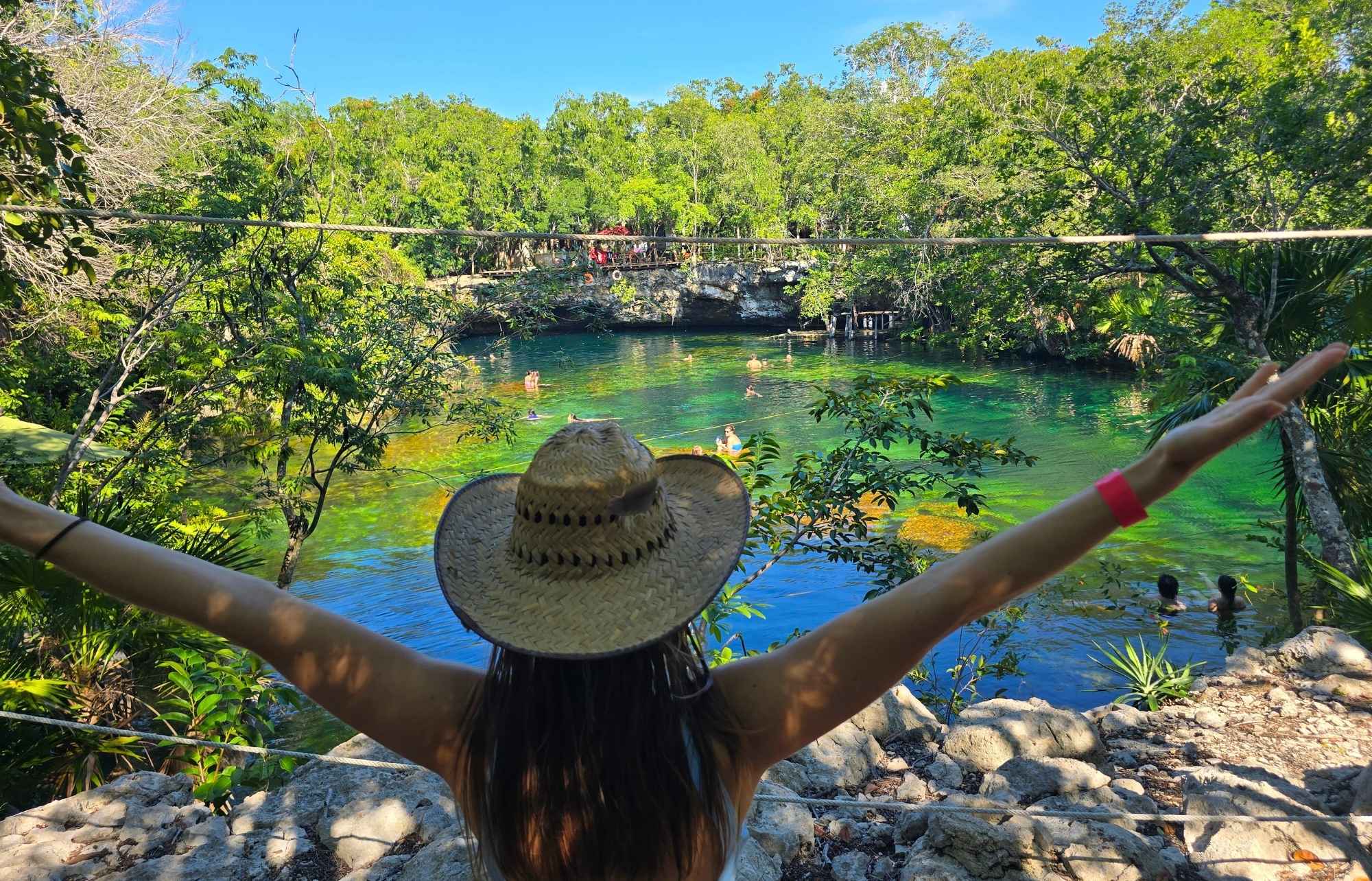 Cenote Jardin del Eden