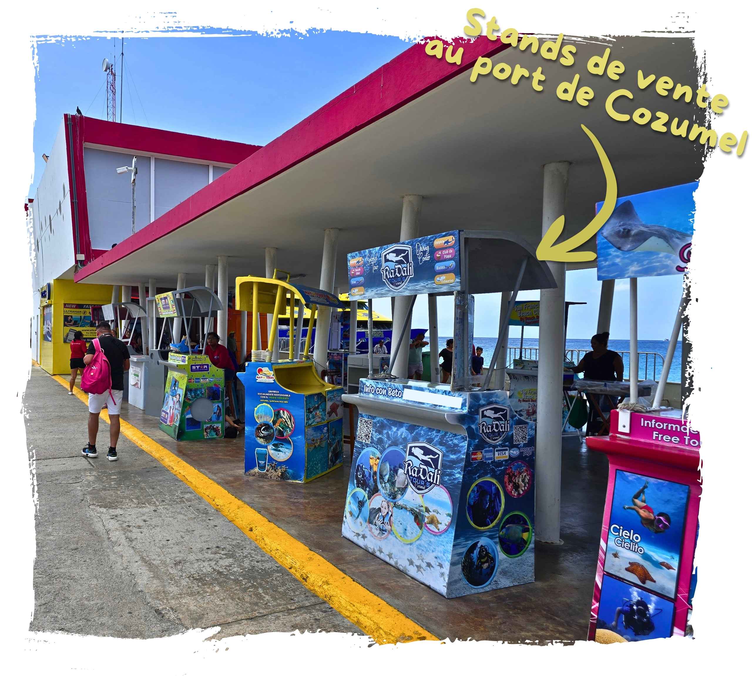 stands-vente-excursion-el-cielo Des stands de vente à Cozumel, pour l'excursion de El Cielo